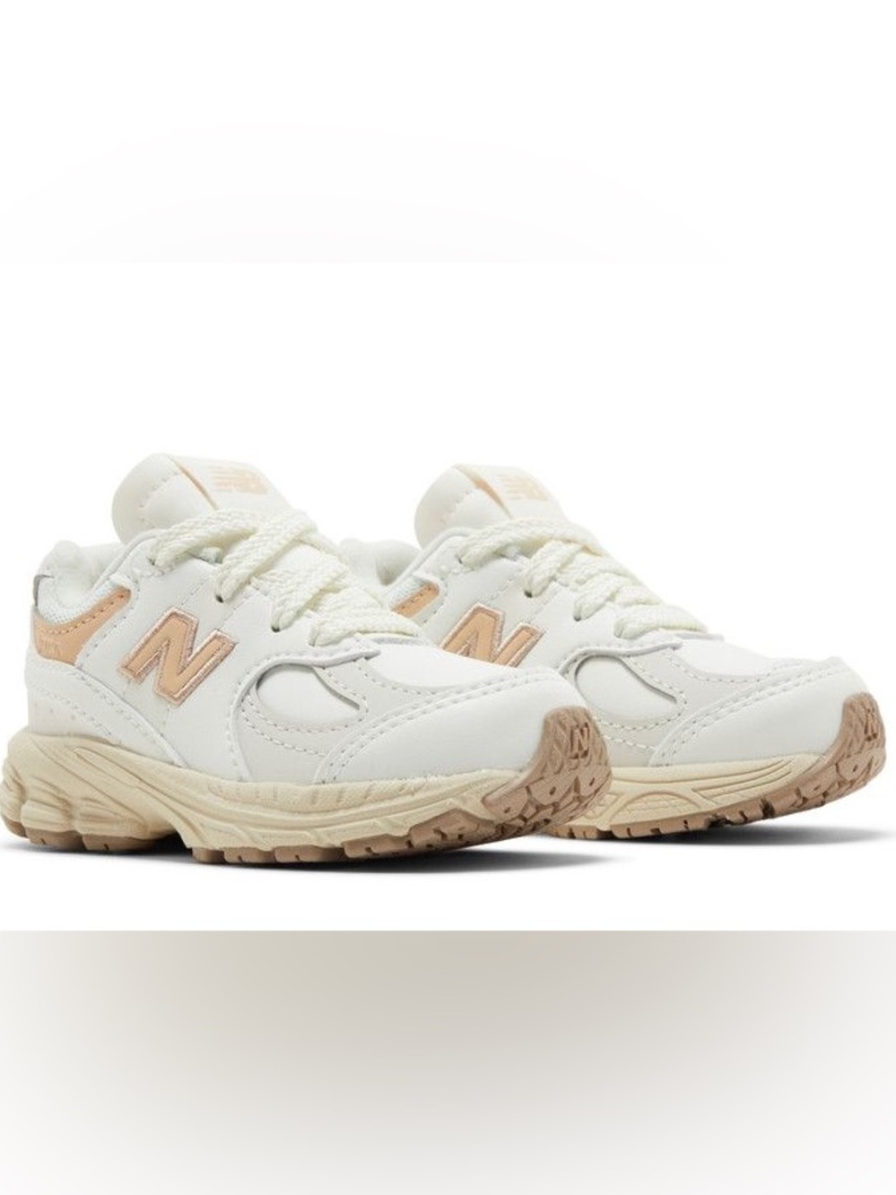 New Balance Cream & Peach Lace-Up Retro Runner